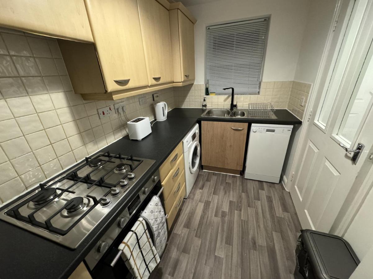 웰링버러 Modern Townhouse - 3 Bed 2.5 Bath 2 Private Gated Parking 빌라 외부 사진