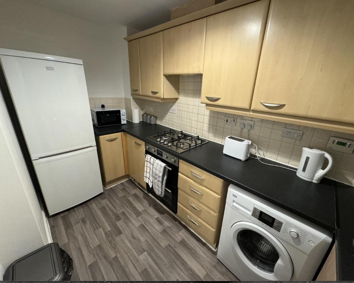 웰링버러 Modern Townhouse - 3 Bed 2.5 Bath 2 Private Gated Parking 빌라 외부 사진